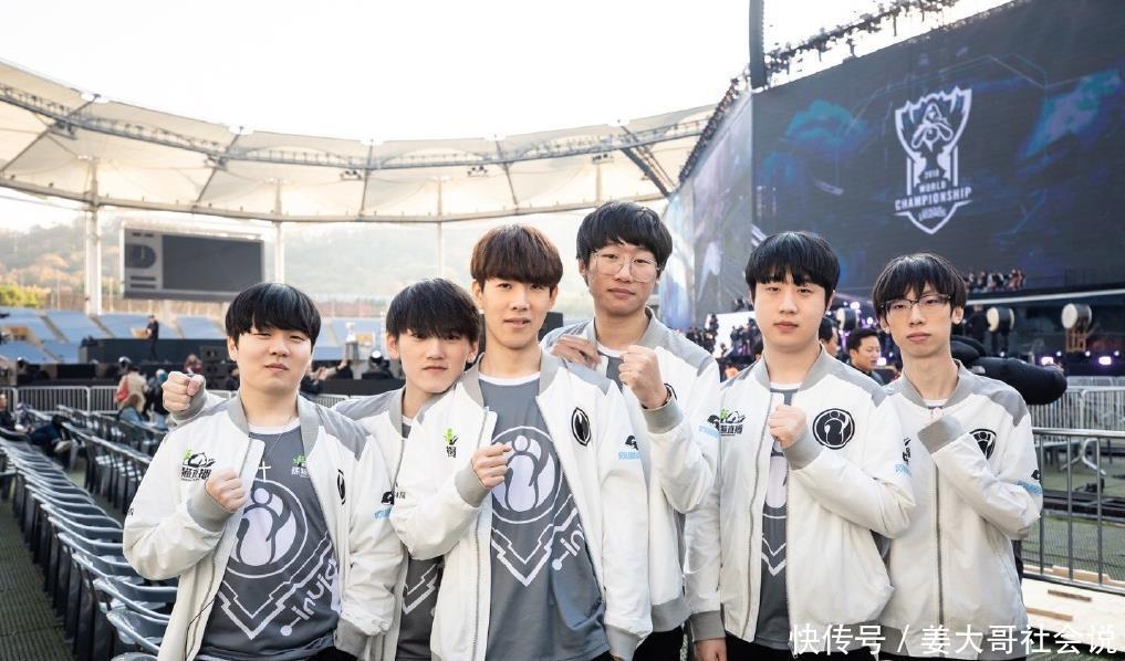 位运动员需 位运动员需