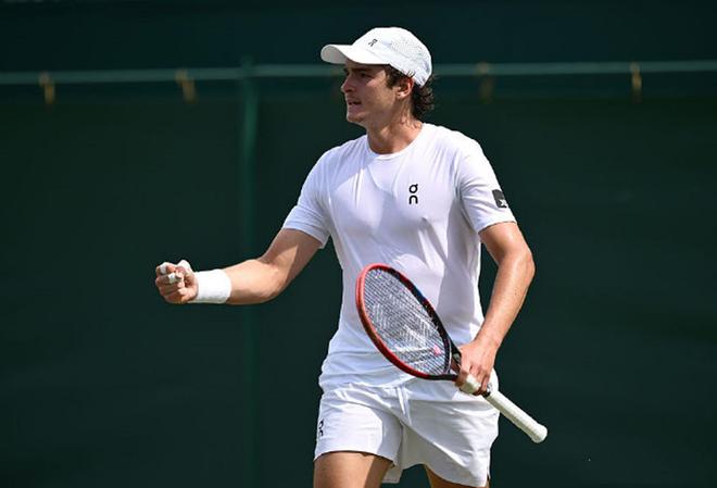 不再过于依 不再过于依