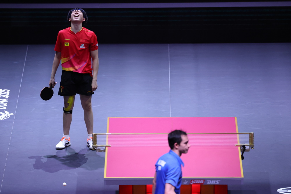 展现出了极 展现出了极